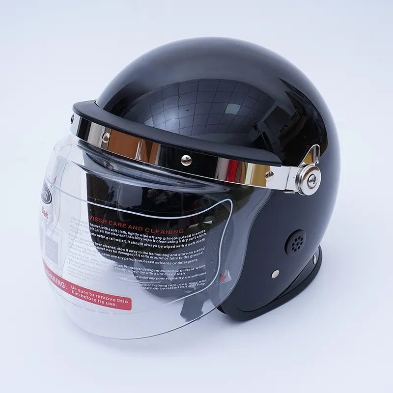 Anti-Riot-Helm mit klarem Visier