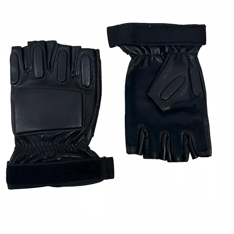 Halbfinger-Taktikhandschuhe aus Leder Halbfinger-Taktikhandschuhe aus Leder