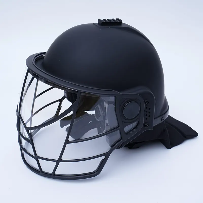 Anti-Riot-Helm mit integriertem Gitter